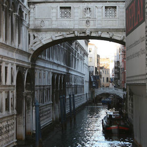 Meet your Posher, Madeline